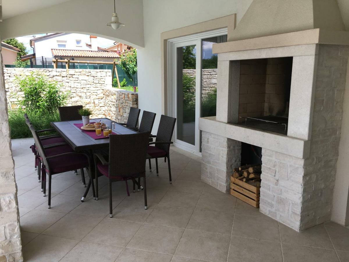 Villa Blanca With A Heated Private Pool Ruzici  ภายนอก รูปภาพ